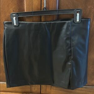 Chic Black Pencil Skirt for Women